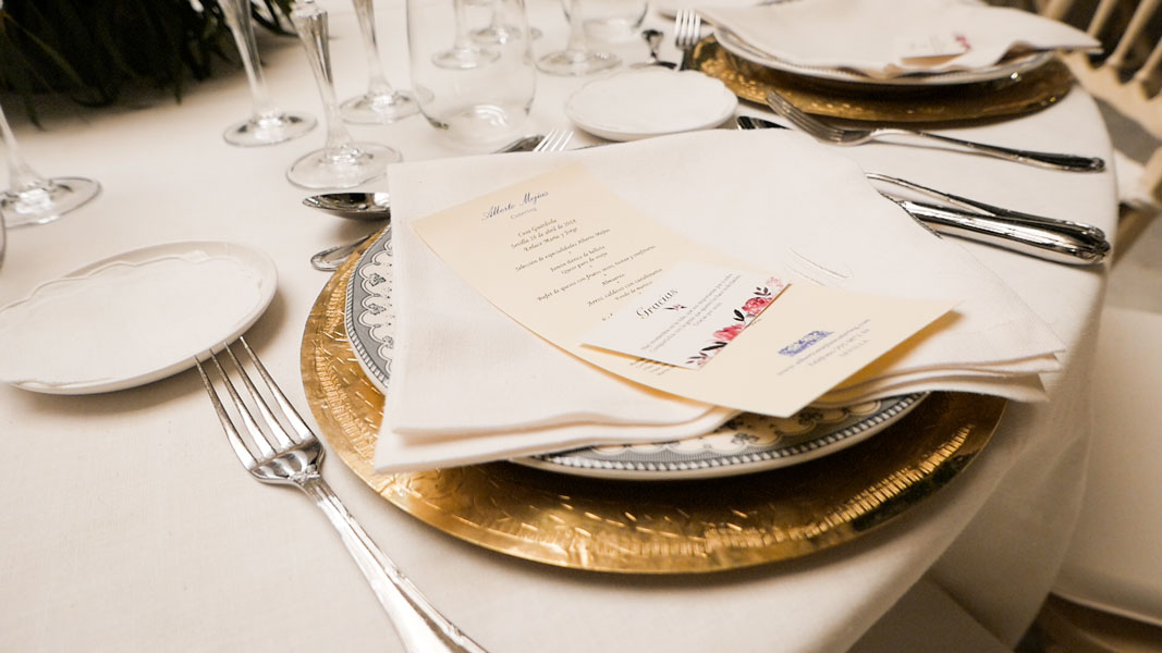 Menú de boda en salón de ceremonia